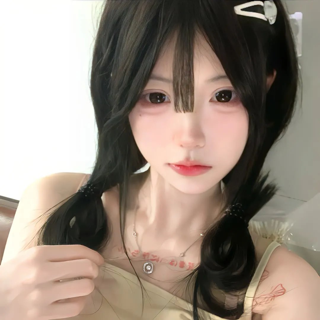 左边最后那栋房子